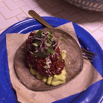 Nixta Taqueria - Beet tartare - Mexican Near Me - Austin, Texas