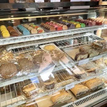 Mornings In Paris - Bakery case - Bakeries Near Me - Ogunquit, Maine