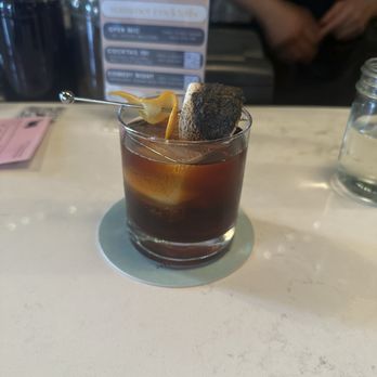 Otter On The Rocks - Otter Old Fashioned - Lounges Near Me - Seattle, Washington Otter On The Rocks - Otter Old Fashioned - Lounges Near Me - Seattle, Washington