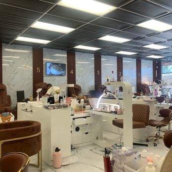 Canny Nails & Spa - Saturday, 10-12-2024: The view from my soothing massage chair. - Nail Salons Near Me - Temecula, California Canny Nails & Spa - Saturday, 10-12-2024: The view from my soothing massage chair. - Nail Salons Near Me - Temecula, California