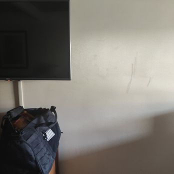 Mikado Hotel - Dirty wall - Hotels Near Me - North Hollywood, California Mikado Hotel - Dirty wall - Hotels Near Me - North Hollywood, California