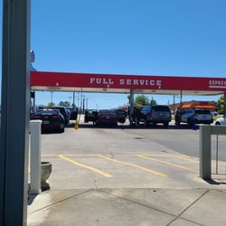 Rock n Wash Auto Spa - Full service