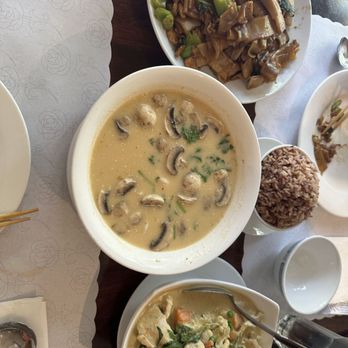 Indochine - Chef's noodle, yellow curry, and Thai soup - Thai Near Me - Palo Alto, California Indochine - Chef's noodle, yellow curry, and Thai soup - Thai Near Me - Palo Alto, California