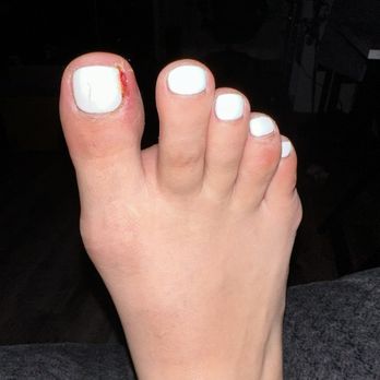Star Nail - Employee woman cut me during pedicure - Nail Salons Near Me - San Bernardino, California