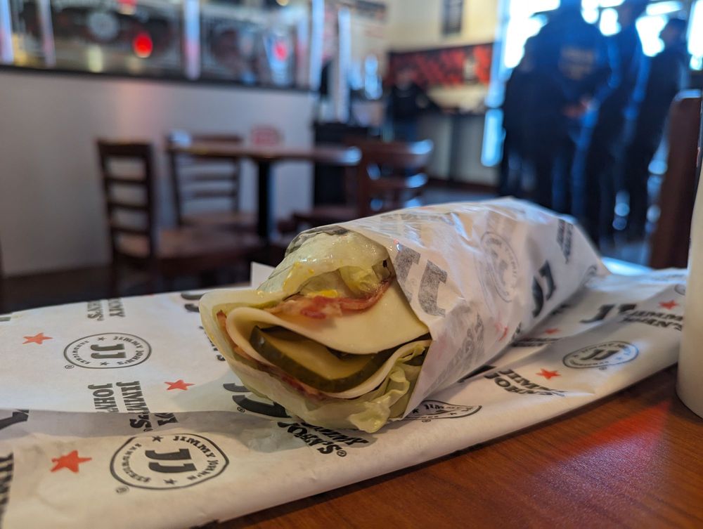 JIMMY JOHN’S Updated September 2024 12 Photos & 31 Reviews 2101 W