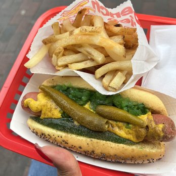 Dog Day Afternoon - Chicago Snap Dog - Hot Dogs Near Me - Brooklyn, New York