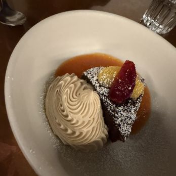 Cella Restaurant & Bar - New American Near Me - Monterey, California