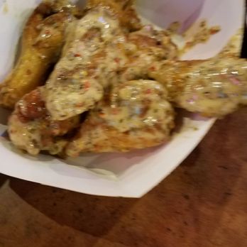 Buffalo Wild Wings - Garlic wings - Chicken Wings Near Me - Hanover, Maryland Buffalo Wild Wings - Garlic wings - Chicken Wings Near Me - Hanover, Maryland
