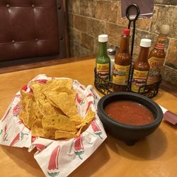 Fiesta Charra - Chips and salsa