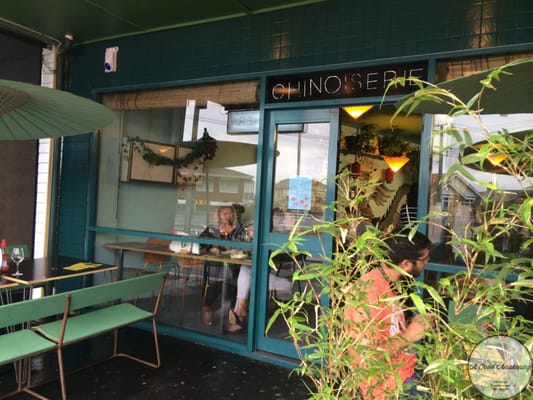 THE ROLL - ESPRESSO DINING BAR by null