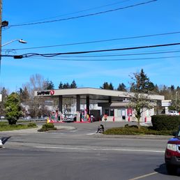 Exterior photo of Safeway - Seattle, Washington Exterior photo of Safeway - Seattle, Washington