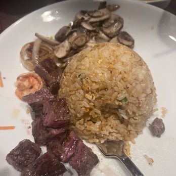 Benihana - Lombard - Chicken Fried Rice, spicy steak and shrimp (WAGYU STEAK FRIED RICE) - Sushi Bars Near Me - Lombard, Illinois