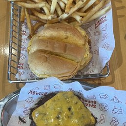 KIDS CHEESEBURGER requested with the meat on the side (for a grilled cheese) for vegetarian child KIDS CHEESEBURGER requested with the meat on the side (for a grilled cheese) for vegetarian child