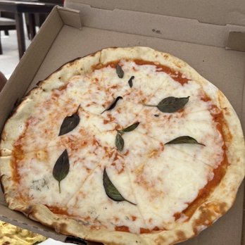 Coco Tulum Hotel - Margherita Pizza | 8/26/2022 - Hotels Near Me - Tulum, ROO Coco Tulum Hotel - Margherita Pizza | 8/26/2022 - Hotels Near Me - Tulum, ROO