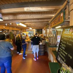 Pumpkintown Mountain Opry - Inside view