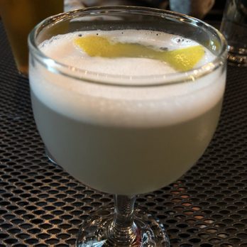 The Ellis - Cocktail Bars Near Me - Vancouver, British Columbia