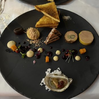 Le Saint-Amour - gorgeous foie gras 5 different ways - French Near Me - Old Quebec, Quebec Le Saint-Amour - gorgeous foie gras 5 different ways - French Near Me - Old Quebec, Quebec