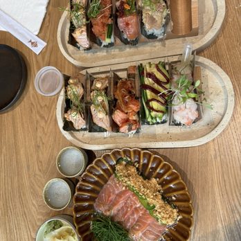 Hello Temaki - Garlic Salmon Carpaccio, 3 Handroll Set, Aburi Salmon - Sushi Bars Near Me - Elk Grove, California