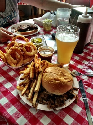 Danny Edwards BLVD BBQ by null