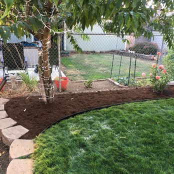S & M Landscape Maintenance - After... mulch applied! - Landscaping Near Me - Portland, Oregon S & M Landscape Maintenance - After... mulch applied! - Landscaping Near Me - Portland, Oregon