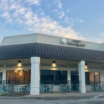 Another Broken Egg Cafe - Exterior - Breakfast & Brunch Near Me - Brentwood, Tennessee