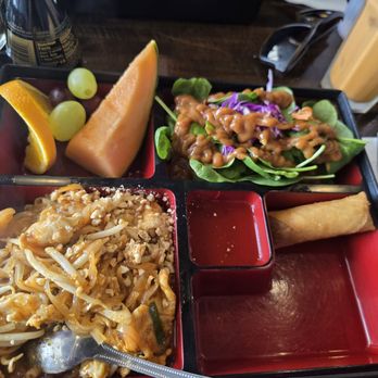 OM Thai Cuisine Camarillo - Pad thai - Thai Near Me - Camarillo, California OM Thai Cuisine Camarillo - Pad thai - Thai Near Me - Camarillo, California