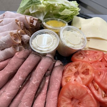 Smith's Grocery - a platter of meat, cheese, tomatoes, and lettuce - Grocery Near Me - Greensboro Bend, Vermont Smith's Grocery - a platter of meat, cheese, tomatoes, and lettuce - Grocery Near Me - Greensboro Bend, Vermont