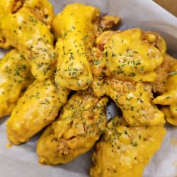 Quickly - Garlic Parmesan Chicken Wings