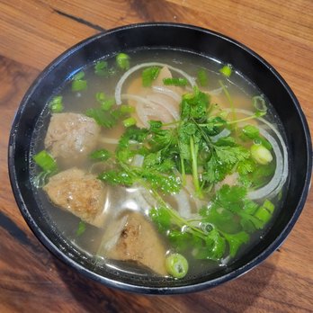 Pho Saigon Pasteur - pho custom (beef eye round, tendon, beef ball) - Vietnamese Near Me - Alhambra, California Pho Saigon Pasteur - pho custom (beef eye round, tendon, beef ball) - Vietnamese Near Me - Alhambra, California
