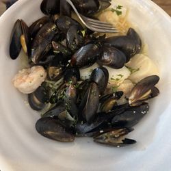 Piero's Pasta House - Mussels