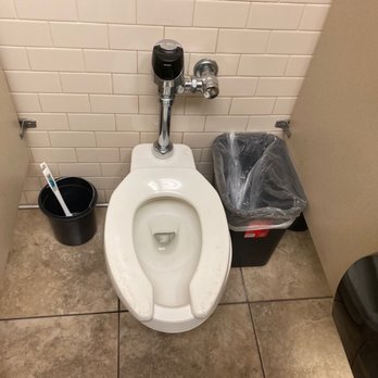 Home Goods - Bathroom. The toilet seat was not that clean - Department Stores Near Me - Savannah, Georgia