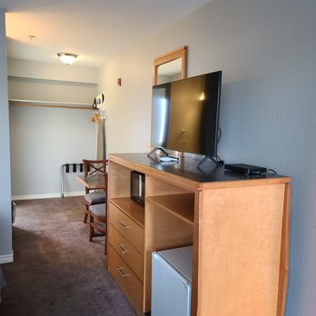 Tulip Inn - Hotels Near Me - Mount Vernon, Washington Tulip Inn - Hotels Near Me - Mount Vernon, Washington