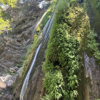 Rose Valley Falls - Hiking Near Me - Ojai, California Rose Valley Falls - Hiking Near Me - Ojai, California