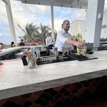 Oceanic - Rooftop - Seafood Near Me - Pompano Beach, Florida