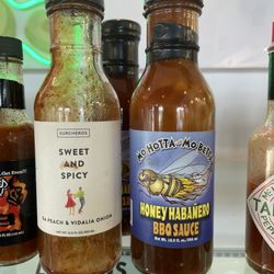 Surcheros - They have several options for sauces.