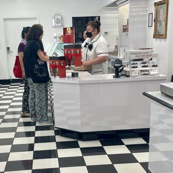 See's Candies - Candy Stores Near Me - Honolulu, Hawaii See's Candies - Candy Stores Near Me - Honolulu, Hawaii