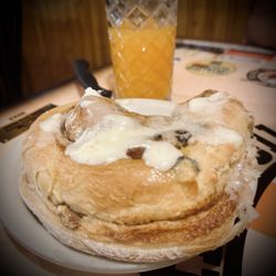 Pufferbelly - Giant Cinnamon Roll and fresh squeezed OJ