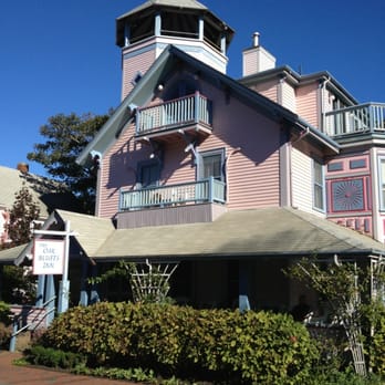 Oak Bluffs Inn - The OB Inn - Bed & Breakfast Near Me - Oak Bluffs, Massachusetts