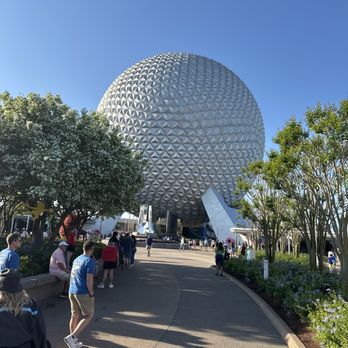 EPCOT - Entrance - Amusement Parks Near Me - Lake Buena Vista, Florida EPCOT - Entrance - Amusement Parks Near Me - Lake Buena Vista, Florida
