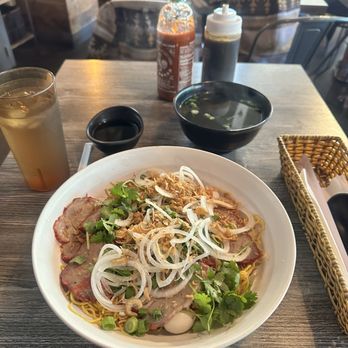 Love Pho Cafe - Dry Noodles - Vietnamese Near Me - Thousand Oaks, California