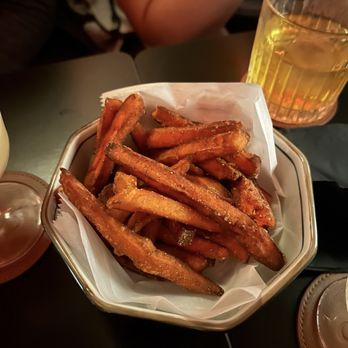 929 - Sweet potato fries with plum seasoning - Cocktail Bars Near Me - New York, New York