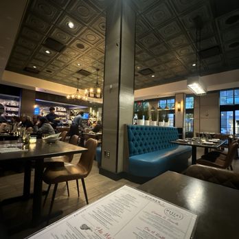 Makers Union - Inside - Pubs Near Me - Reston, Virginia