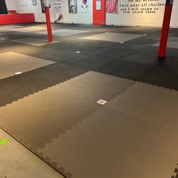 Master Pryor's Taekwondo America - Practice area