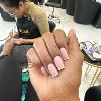 E’Lan Nails & Spa - Ivy nails and Mya on the pedicure - Nail Salons Near Me - Pflugerville, Texas E’Lan Nails & Spa - Ivy nails and Mya on the pedicure - Nail Salons Near Me - Pflugerville, Texas