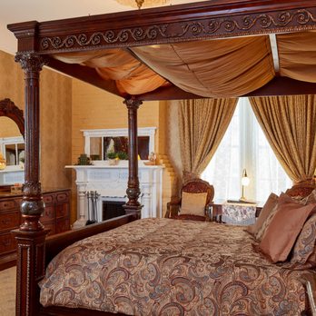 Queen Anne Hotel - Romantic Canopy Bed with Fireplace - Hotels Near Me - San Francisco, California Queen Anne Hotel - Romantic Canopy Bed with Fireplace - Hotels Near Me - San Francisco, California