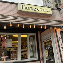 Tartes Pastry Shop - Outside