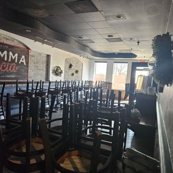 Mamma Lucia of Olney - Pizza Near Me - Olney, Maryland