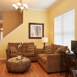 Beaches Recovery - Alcohol & Drug rehab center living room