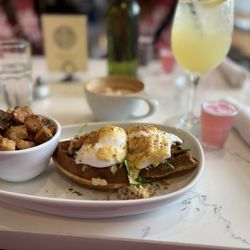 Liberty Common - Crab eggs Benedict