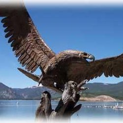 Bird statue at end of Tenderfoot street at the trailhead of bike path to Keystone
